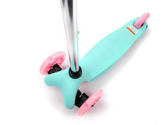 Hulajnoga Meteor trójkołowa z kółkami LED Tuckan Miętowo-Różowa 2021