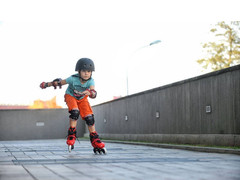Rolki Powerslide Phuzion Universe Red 2019 + ochraniacze powerslide 2020 butterfly