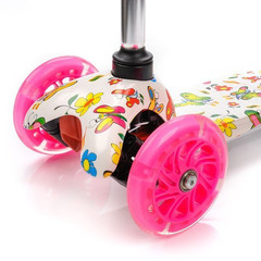 Hulajnoga Meteor trójkołowa z kółkami LED Tuckan Butterflies 2020