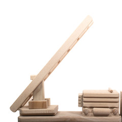 Drewniana zabawka skarbonka John Paddle - Wóz Strażacki