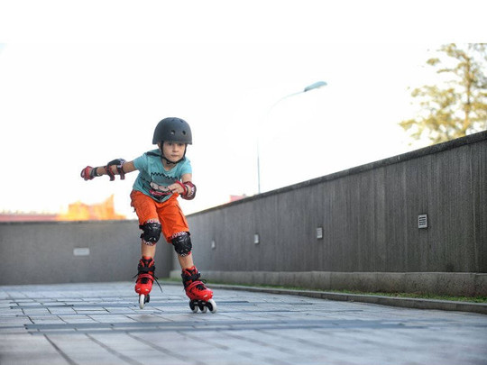 Rolki Powerslide Phuzion Universe Red 2019 + ochraniacze powerslide 2020 butterfly