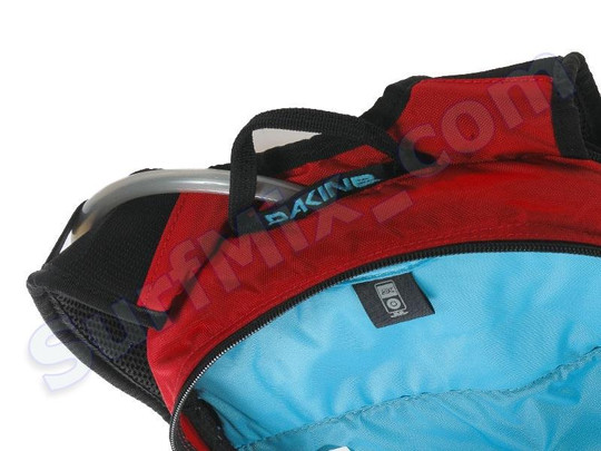 Plecak rowerowy Dakine Nomad 18l z 3l pojemnikiem na wodę