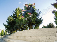 Plecak Dakine Varial 26L Rasta 2013+ Naklejki gratis