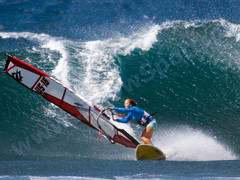 Plecak Dakine Varial 26L Rasta 2013 + Naklejki gratis