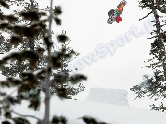 Plecak DAKINE Team Heli  Pro Sammy Carlson 2012 + Naklejki gratis